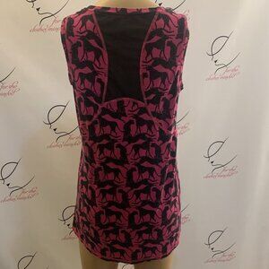 Rise. Size XS. Stretch Pullover Tank with Contrasting Back Insert. B96